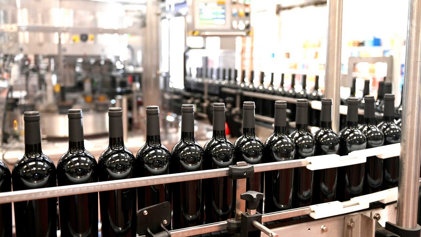 Casa Vinicola Costanza s.r.l. - Via Novi 60/B 15076 Ovada (AL) | Italia